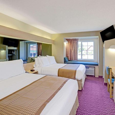 Microtel Inn & Suites By Wyndham Burlington Exterior photo