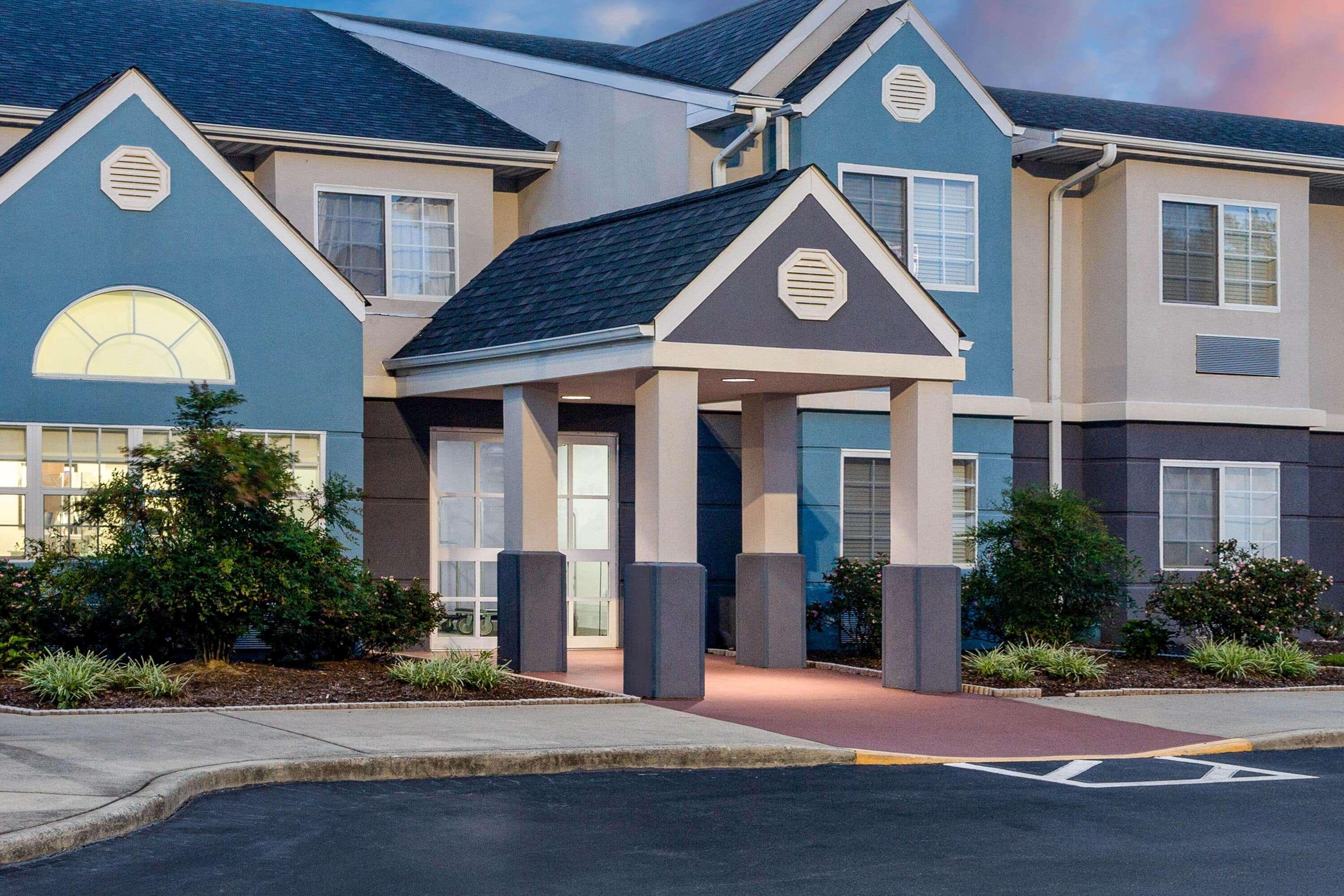 Microtel Inn & Suites By Wyndham Burlington Exterior photo
